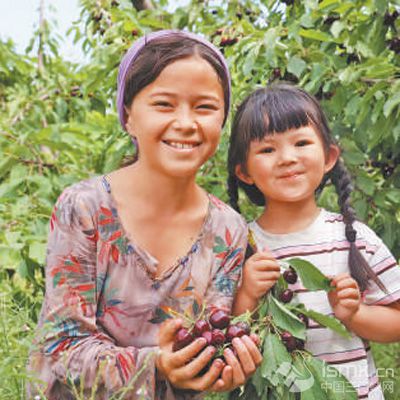 �������Ͻ��ļ��_�����҈@����?sh��)�СŮ��չʾ��ժ�µę���������ӛ�?g�z